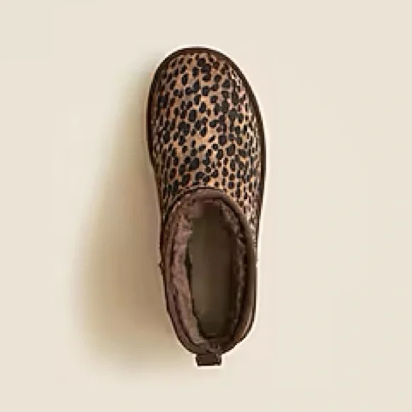 UGG Classic Ultra Mini Boots in Leopard Print - Picture 2 of 3
